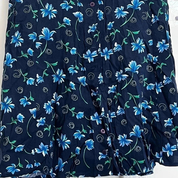 Bentley large floral skirt NWT - Picture 2 of 6